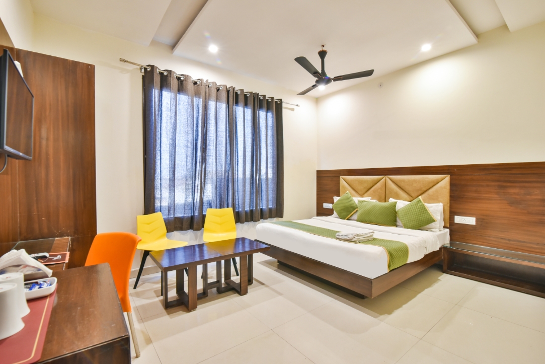 Hotel Crown, Amritsar