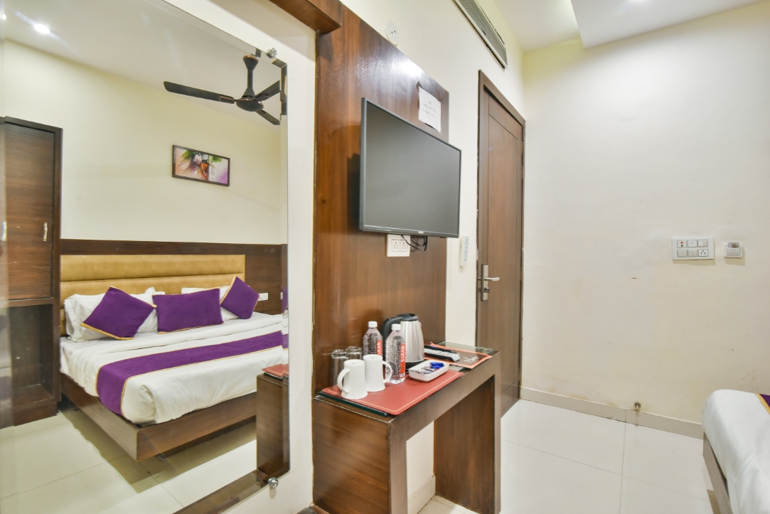 Hotel Crown, Amritsar